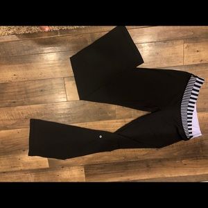 🍋 Lululemon astro pants- size 10
